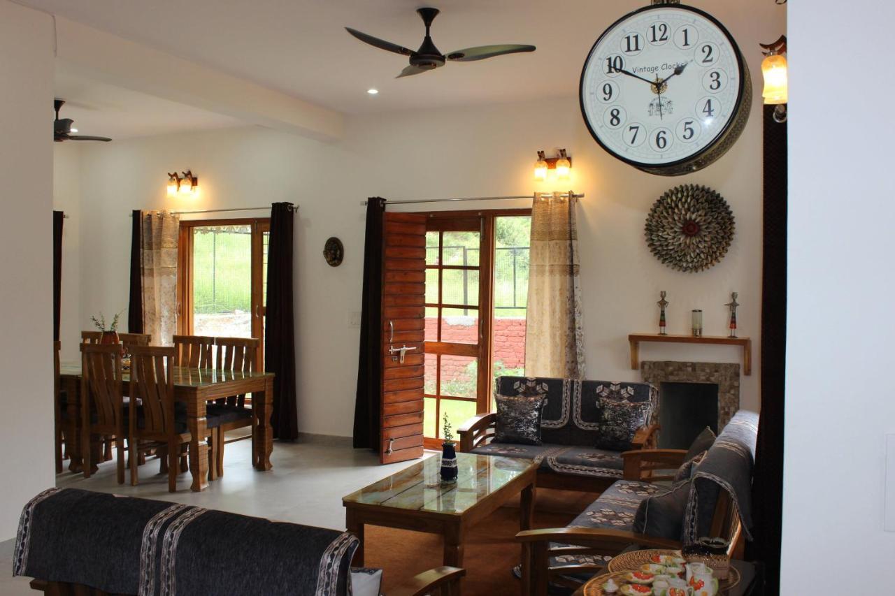 Winter Woods Cottages - 3-Bedroom Homestay Shitlakhet Extérieur photo