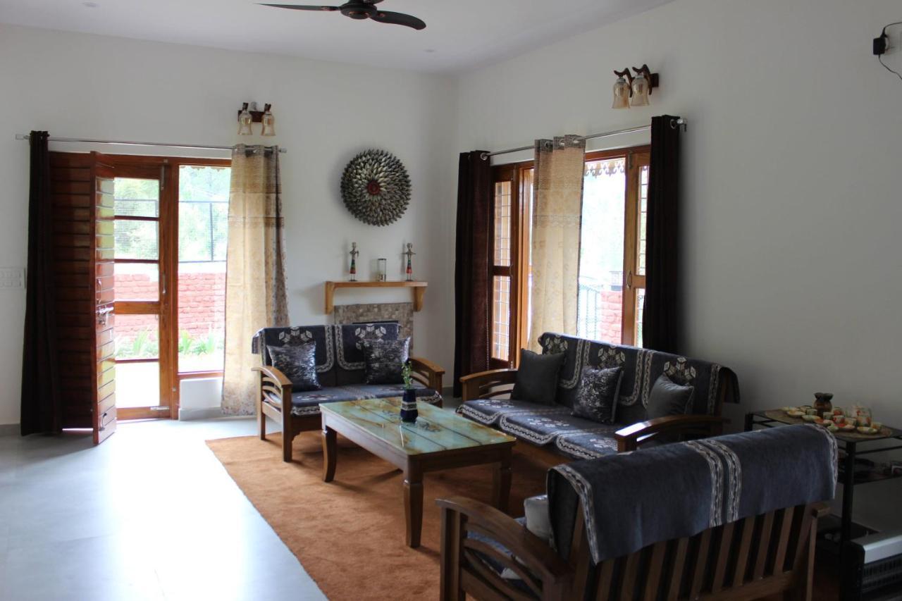 Winter Woods Cottages - 3-Bedroom Homestay Shitlakhet Extérieur photo
